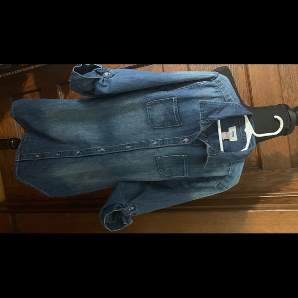 Old Navy little girls stone-washed Jean dress. Size 8. Pre-owned. - Picture 2 of 11